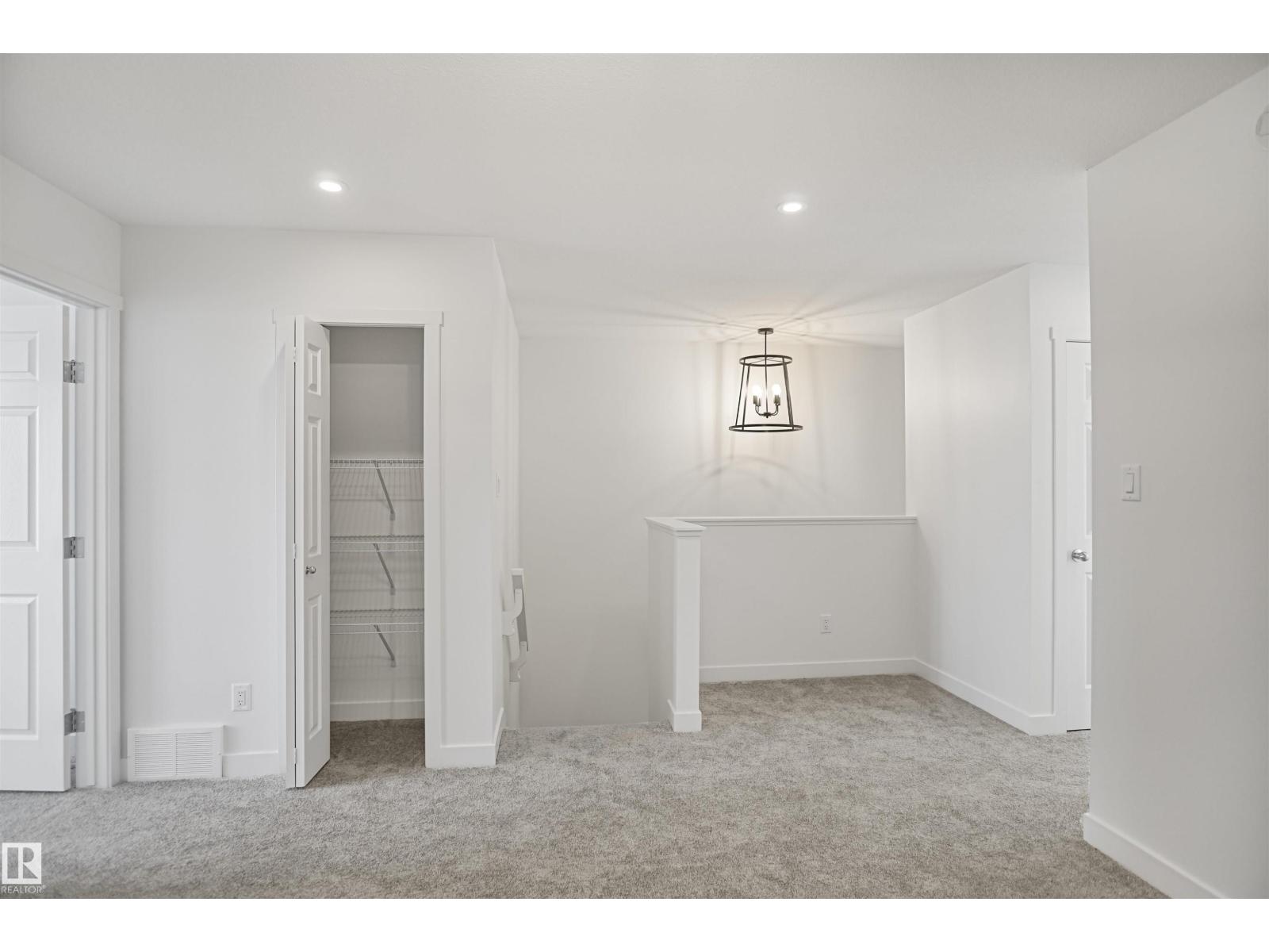 39 Leawood Li Property Photo 14