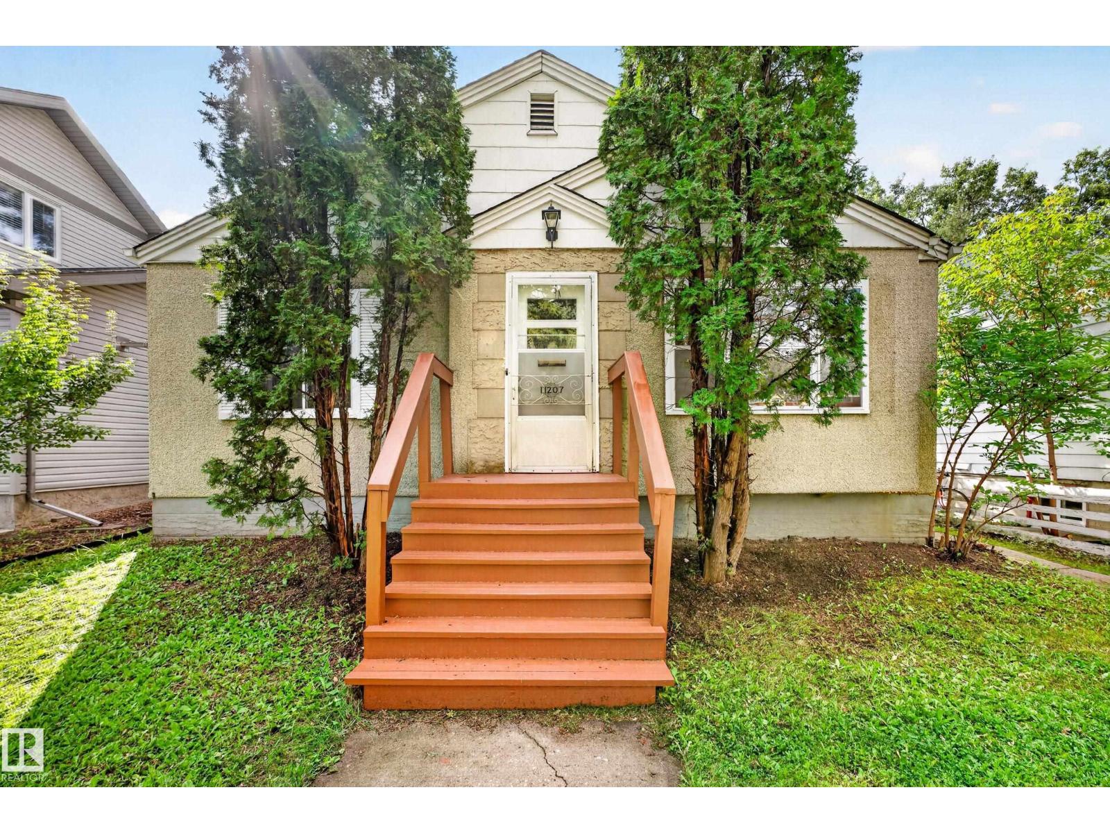 11207 72 Av Nw Property Photo 1