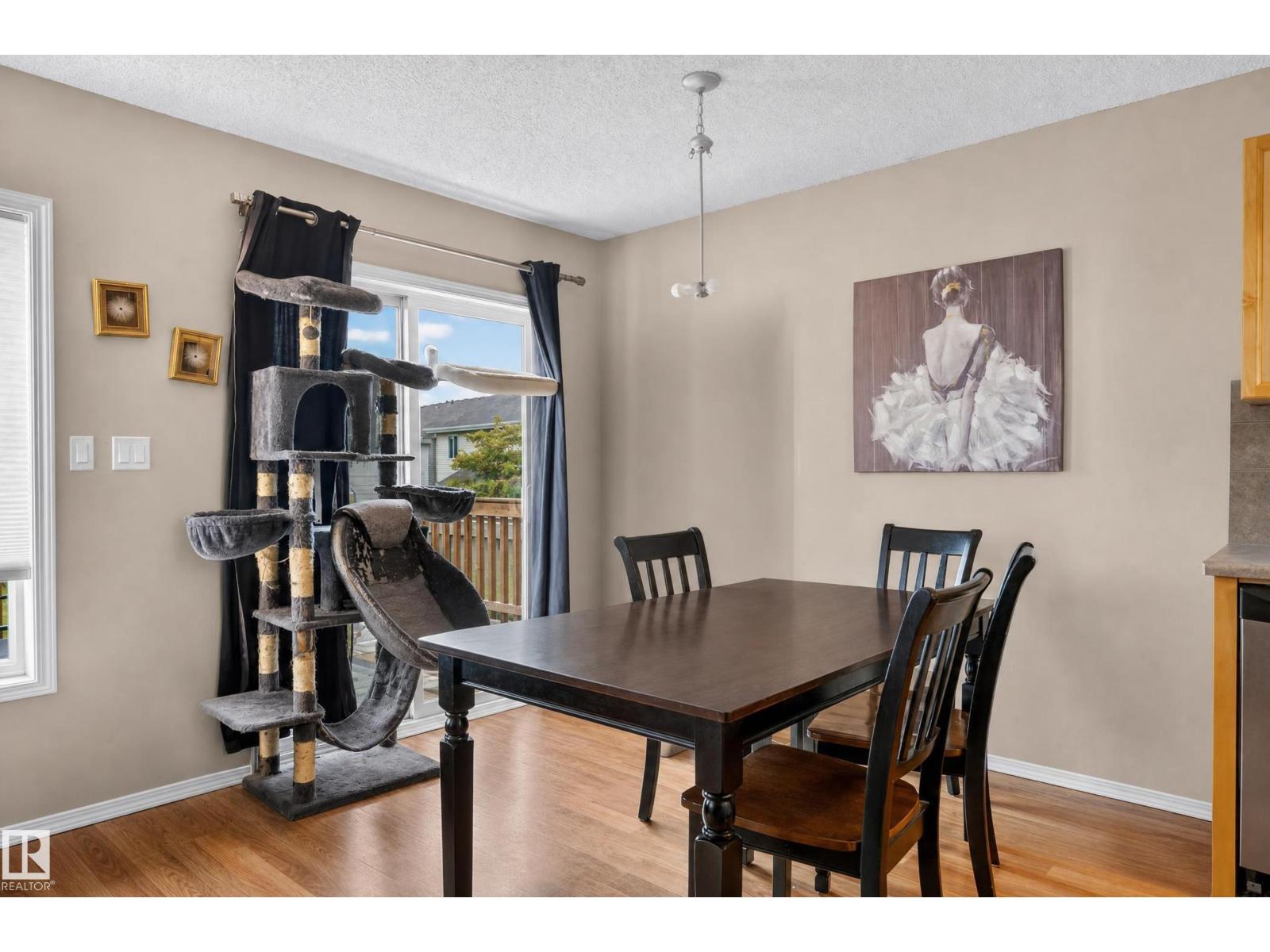 21312 48 Av Nw Property Photo 12