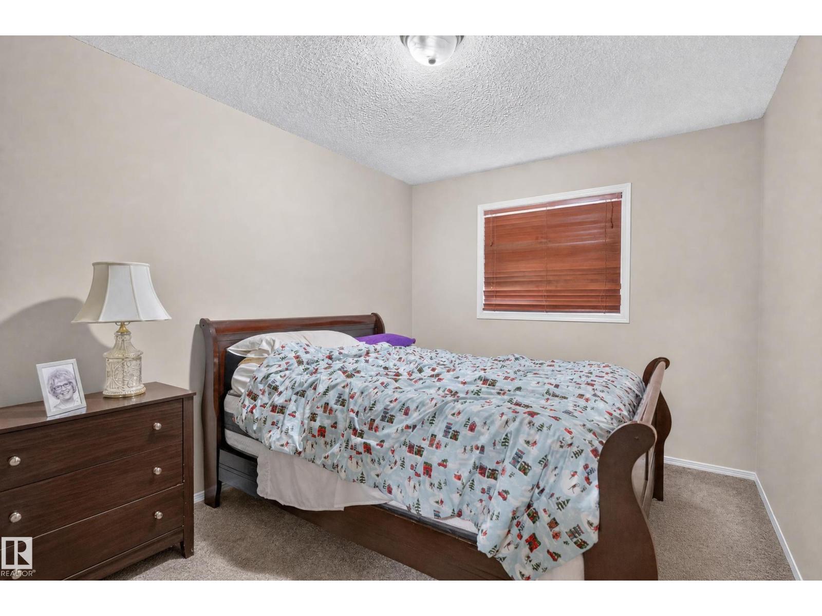 21312 48 Av Nw Property Photo 31