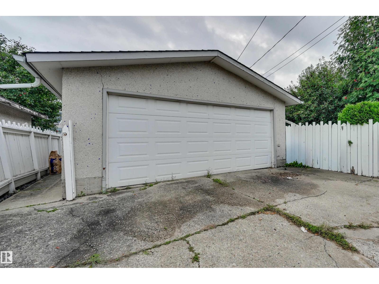 14203 61 St Nw Property Photo 6