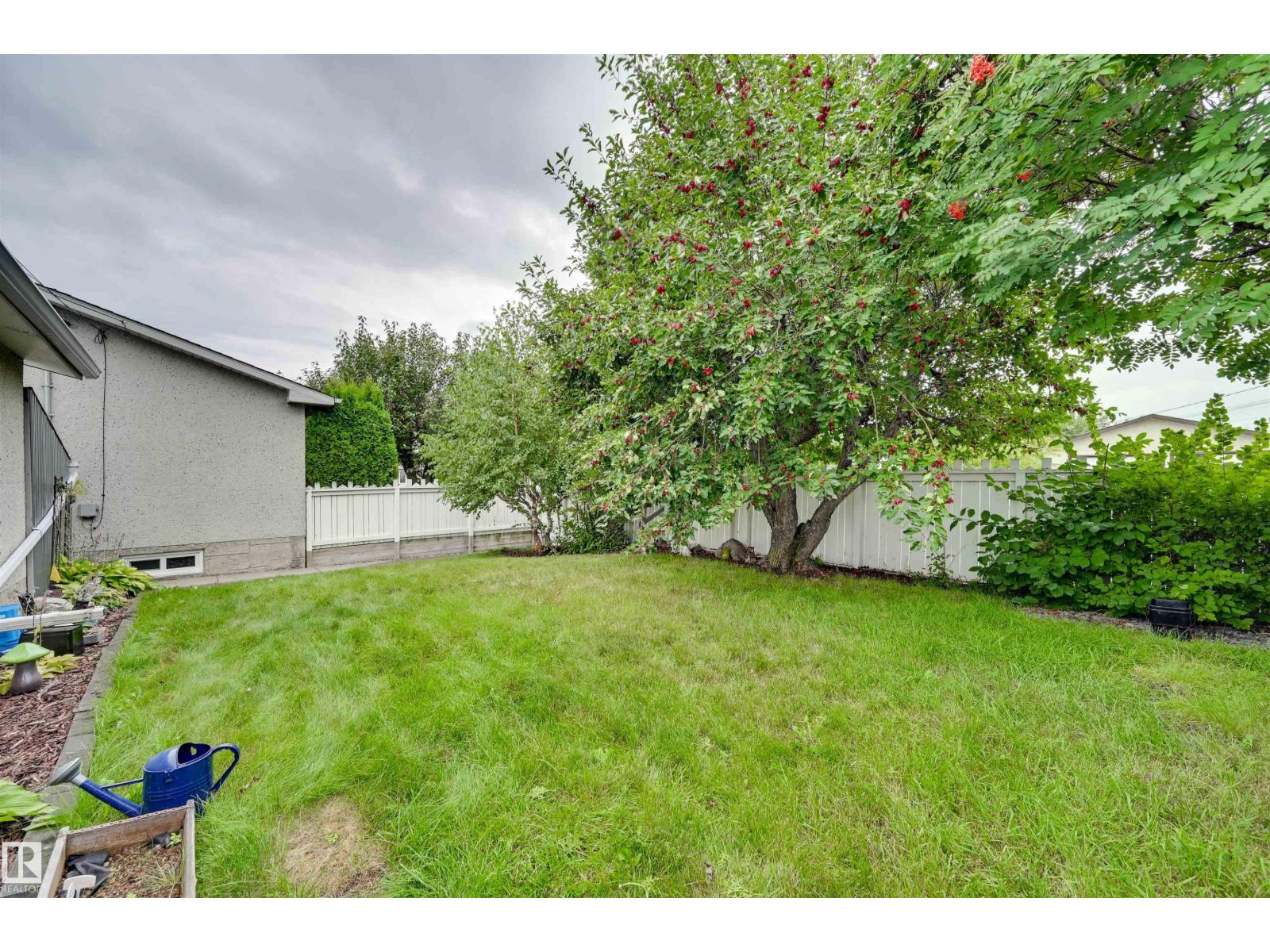 14203 61 St Nw Property Photo 8
