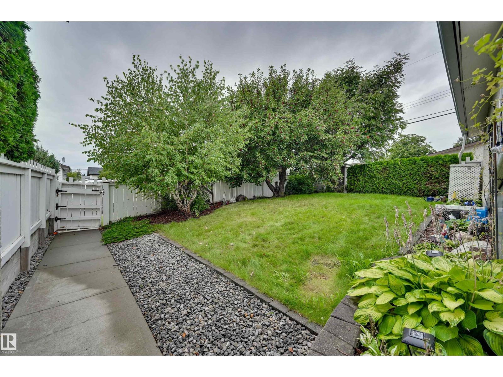 14203 61 St Nw Property Photo 10