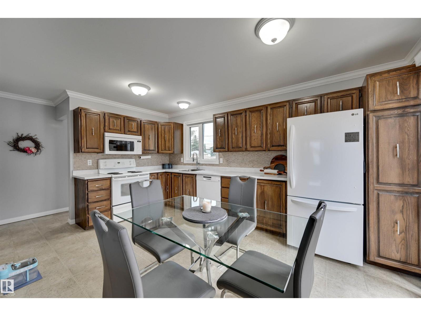 14203 61 St Nw Property Photo 40