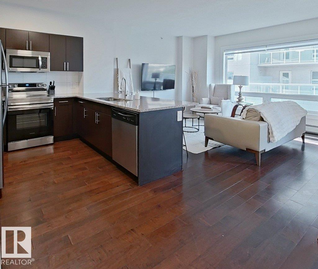#605 10152 104 St Nw Property Photo 10