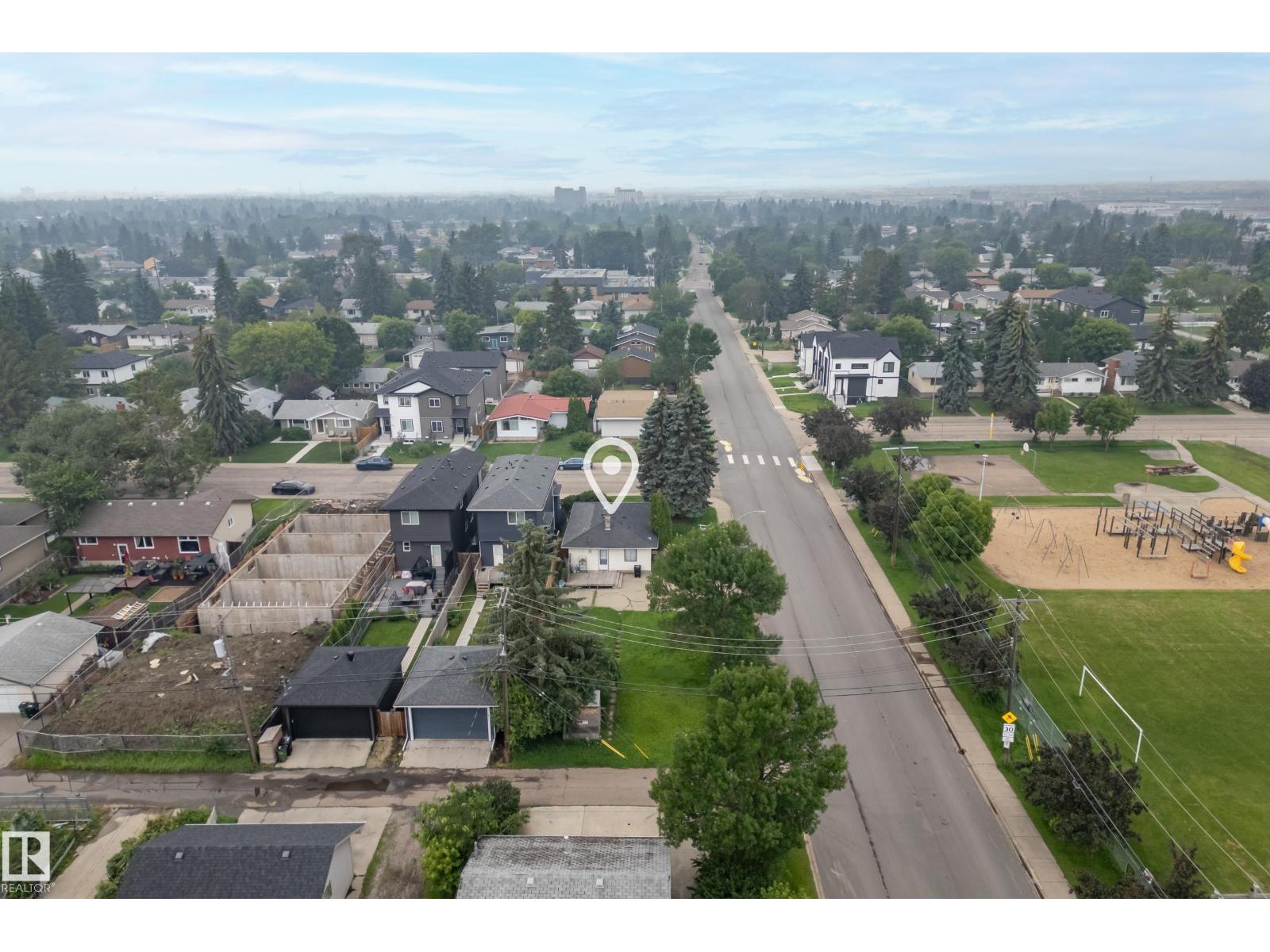 15321 110 Av Nw Property Photo 3