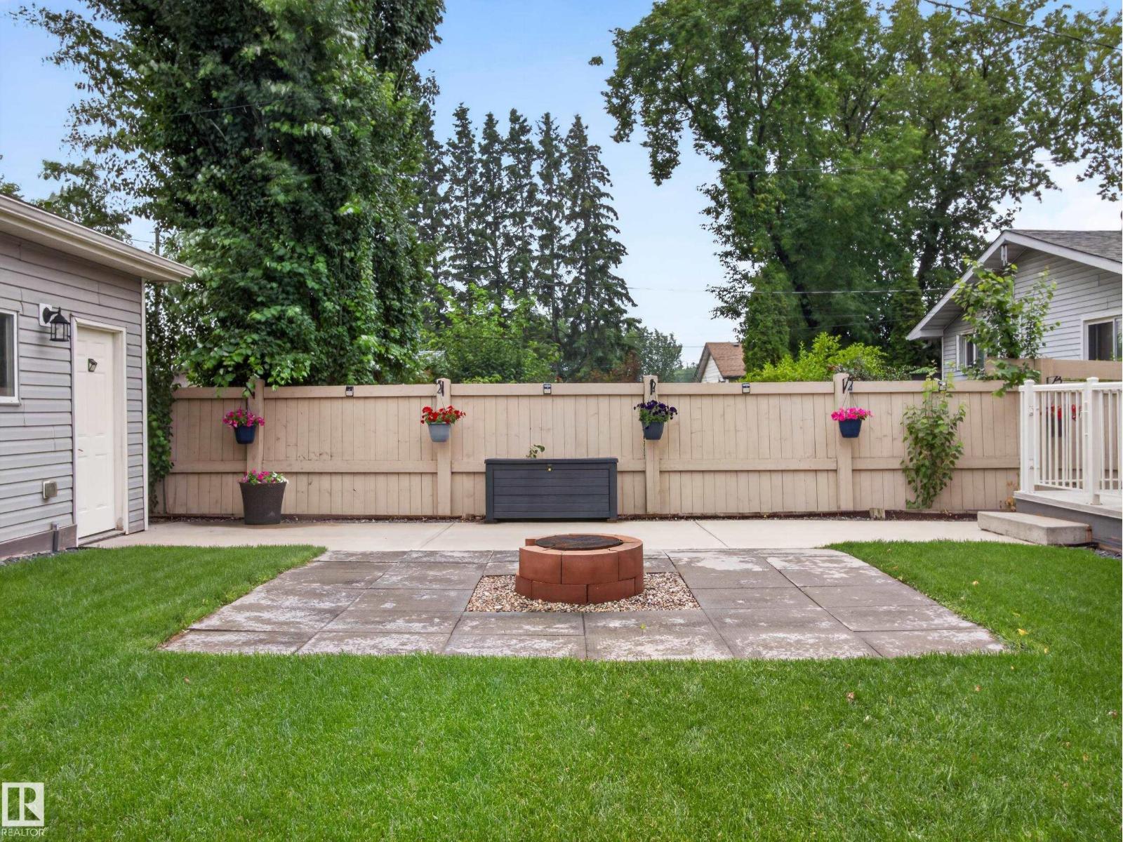 9917 162 St Nw Property Photo 5