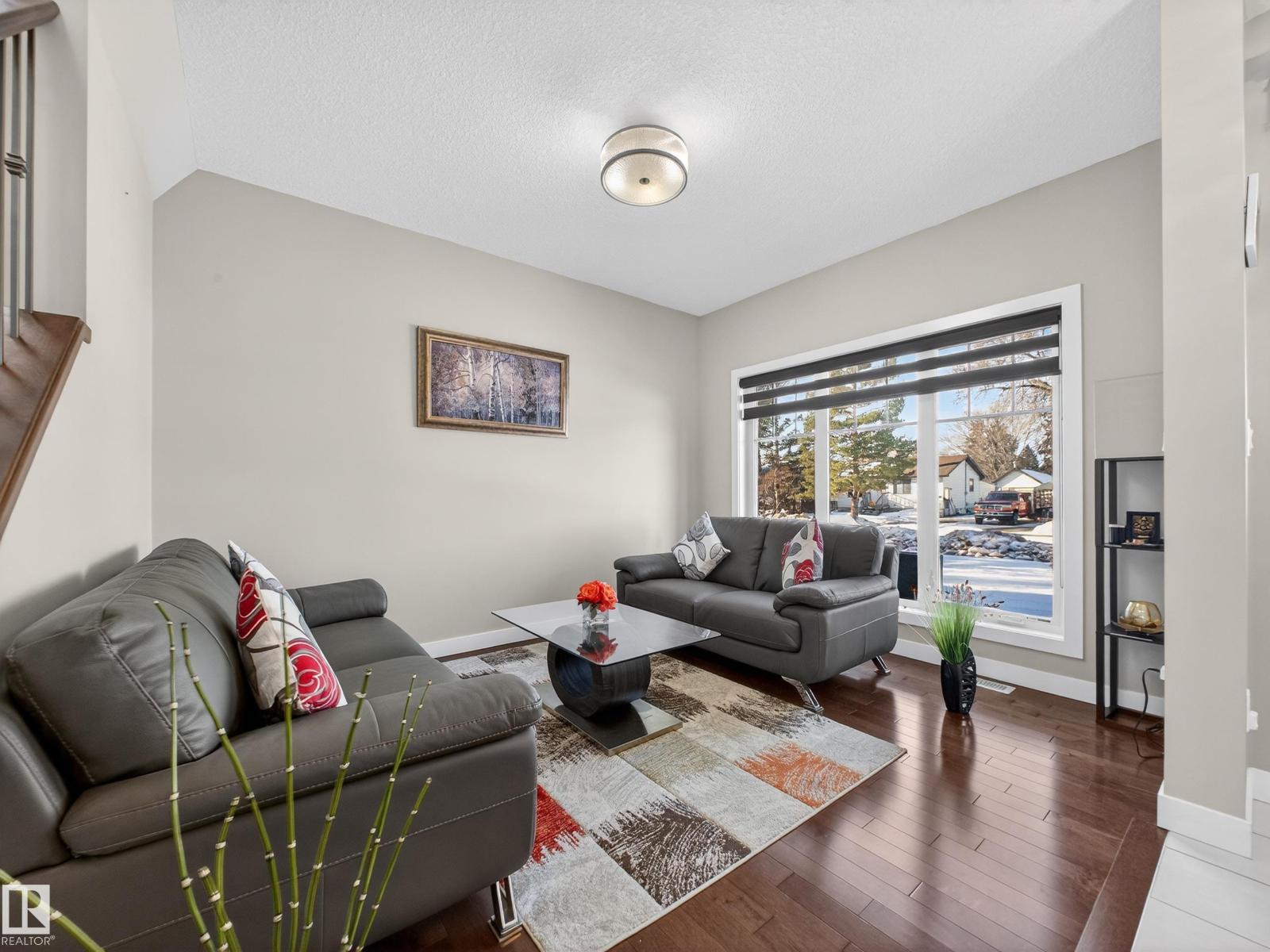 9917 162 St Nw Property Photo 11