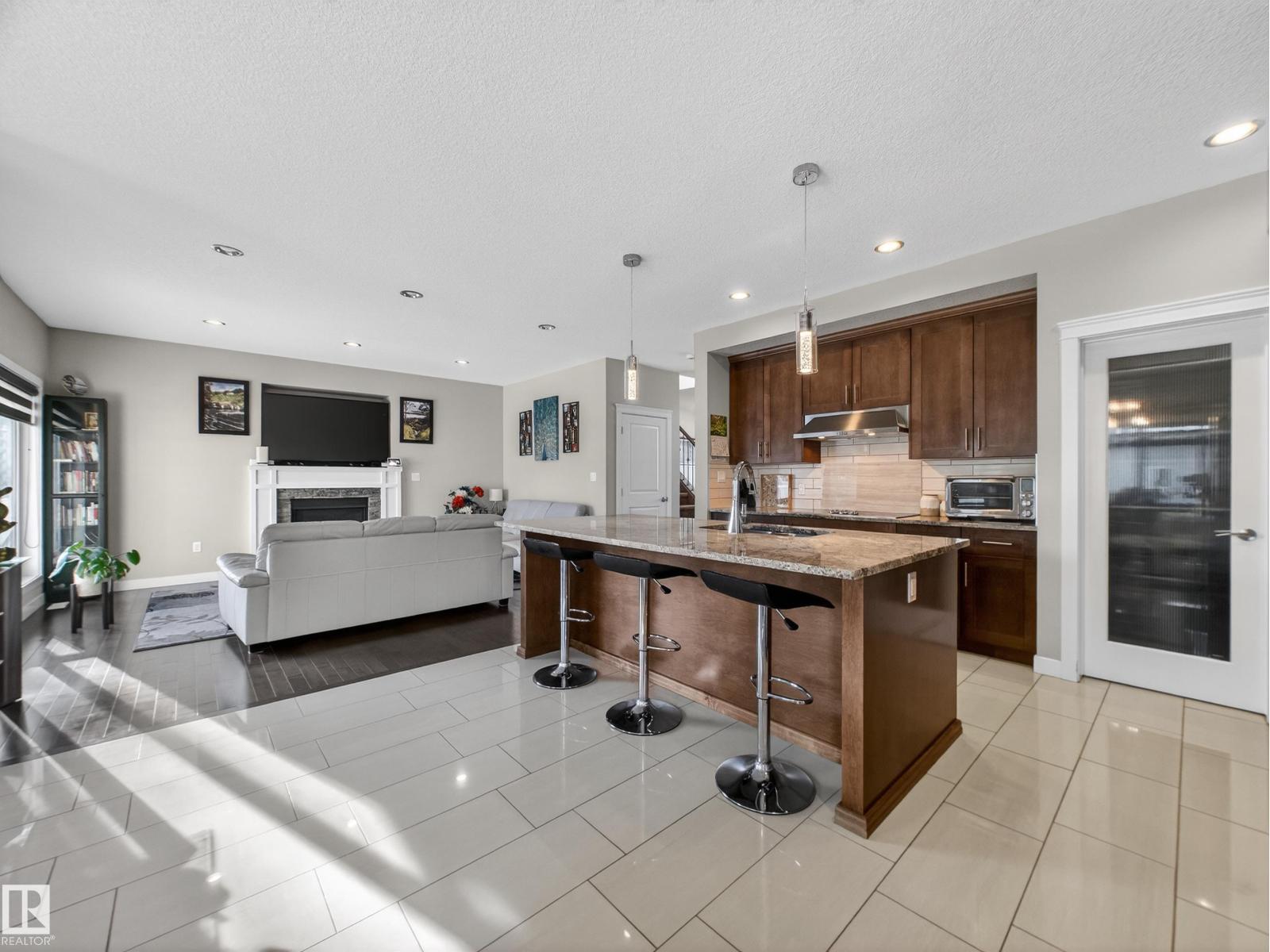9917 162 St Nw Property Photo 21