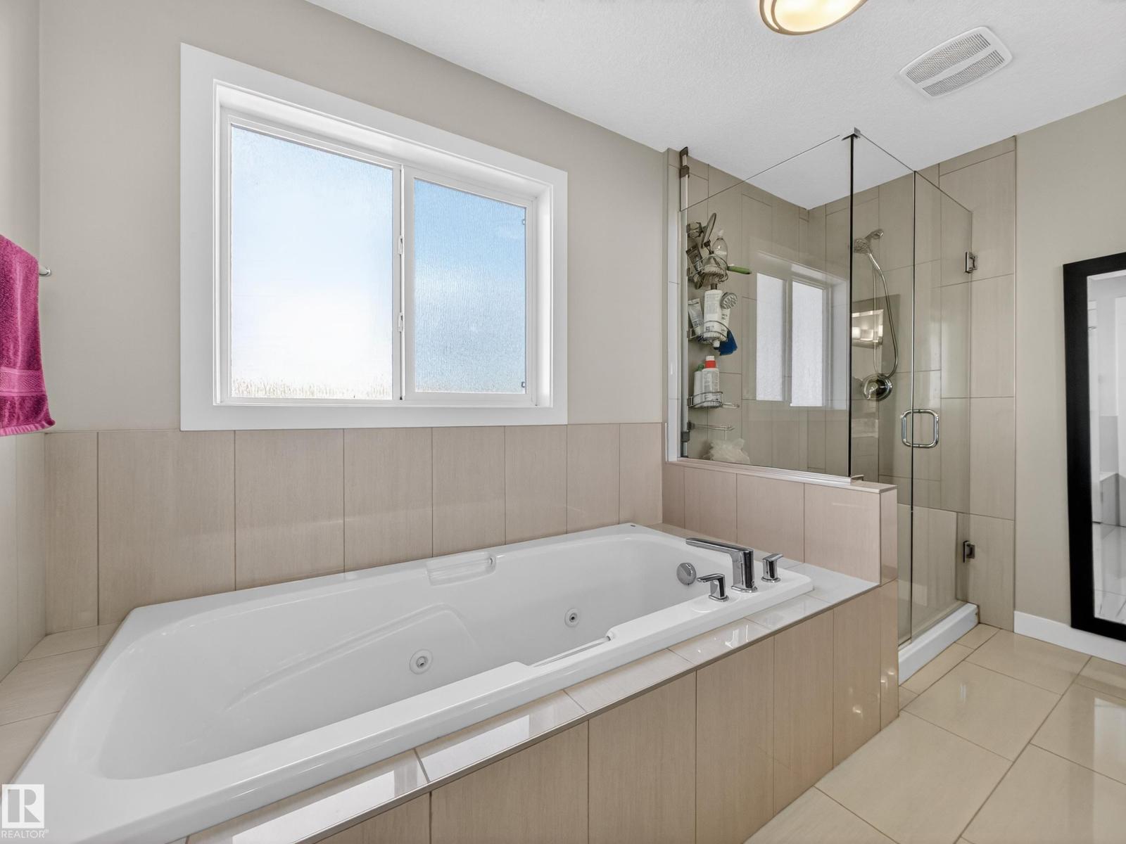 9917 162 St Nw Property Photo 36