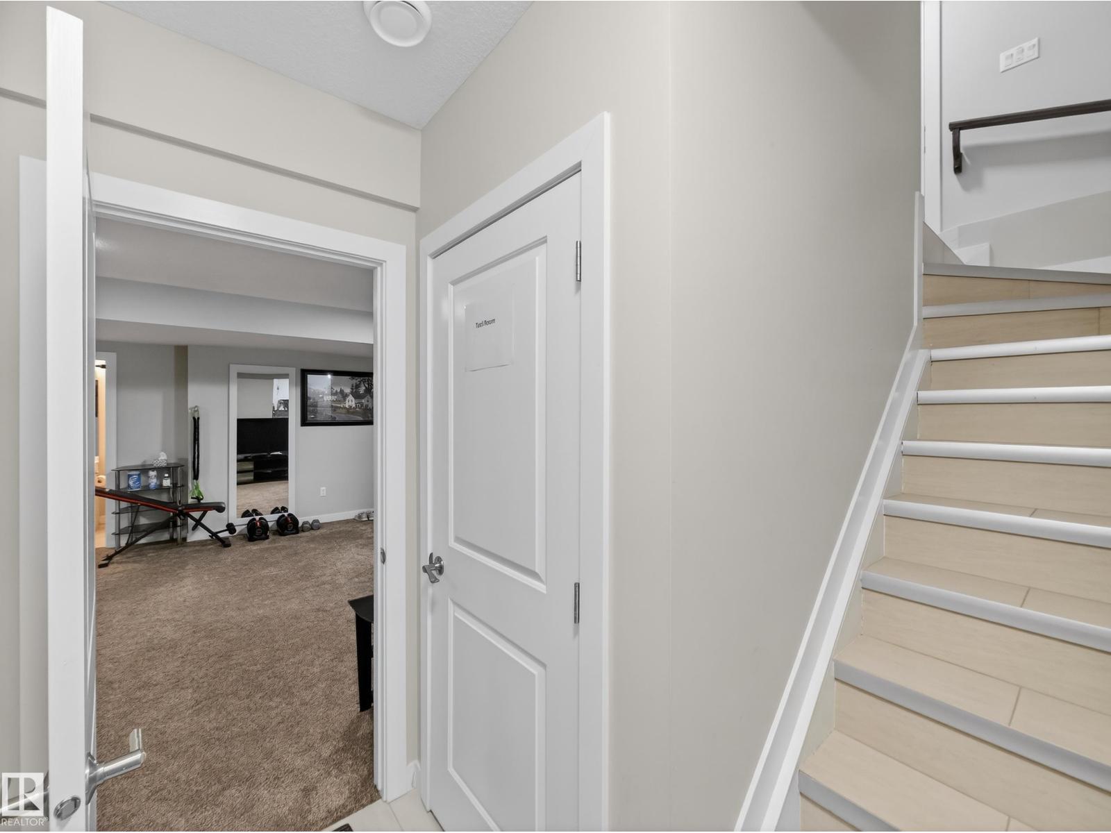 9917 162 St Nw Property Photo 48