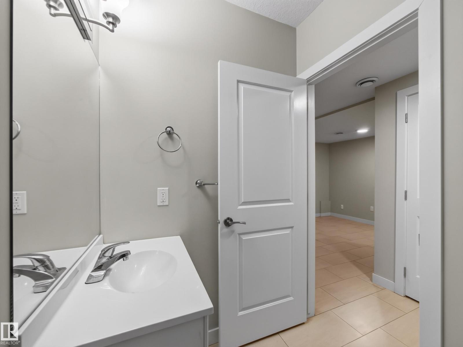 9917 162 St Nw Property Photo 55