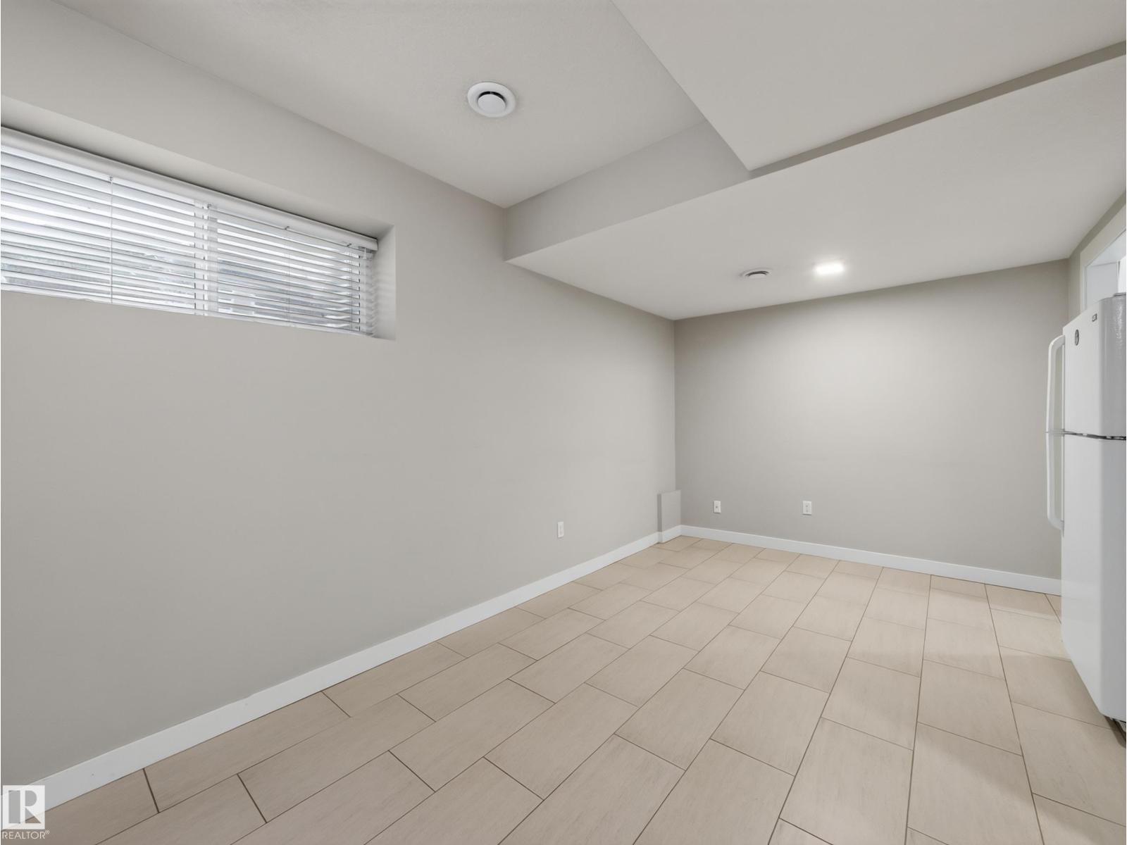 9917 162 St Nw Property Photo 56