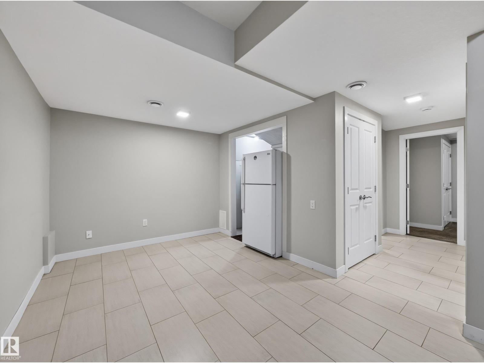 9917 162 St Nw Property Photo 57