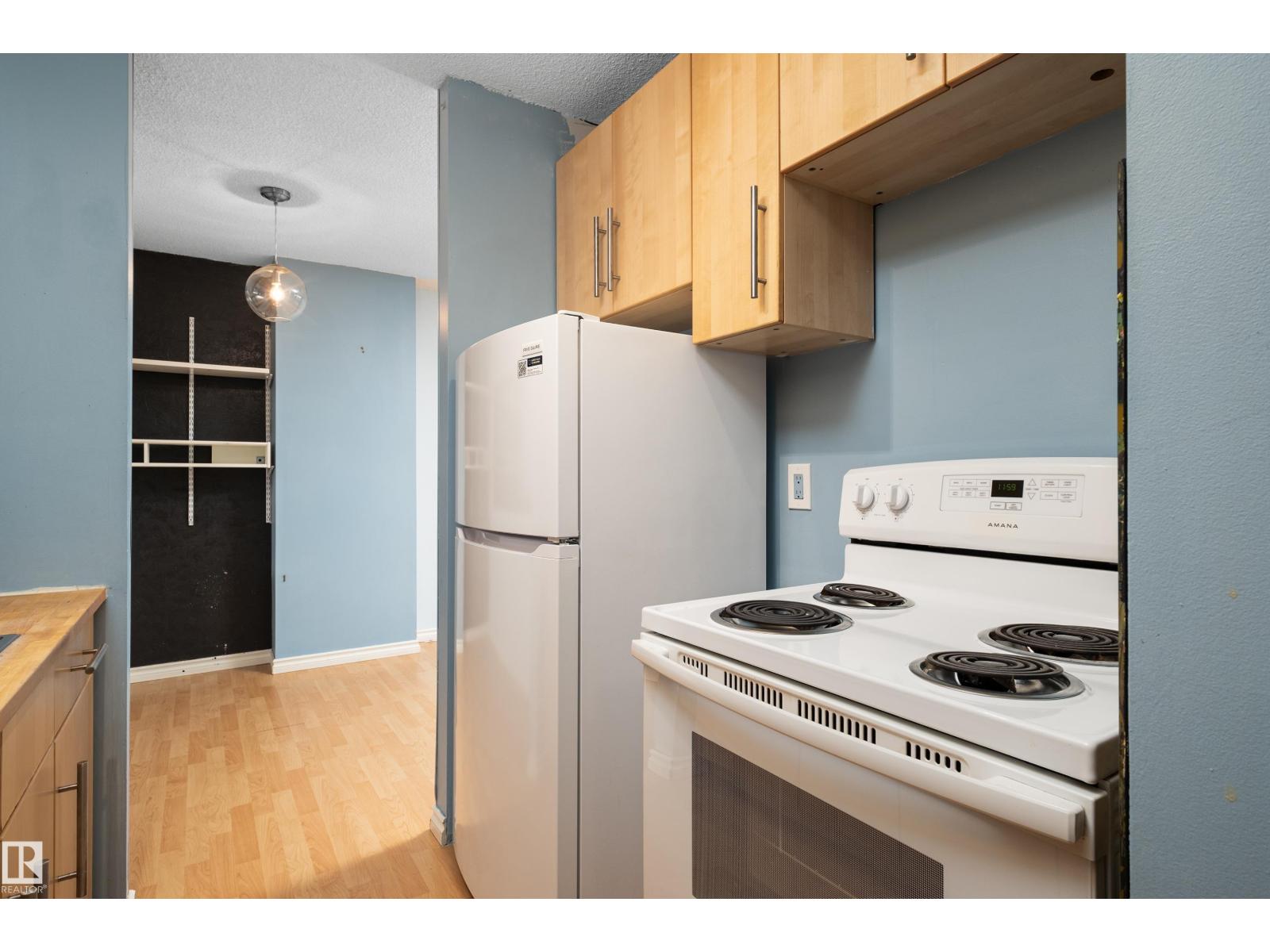 #611 13910 Stony Plain Rd Nw Property Photo 5