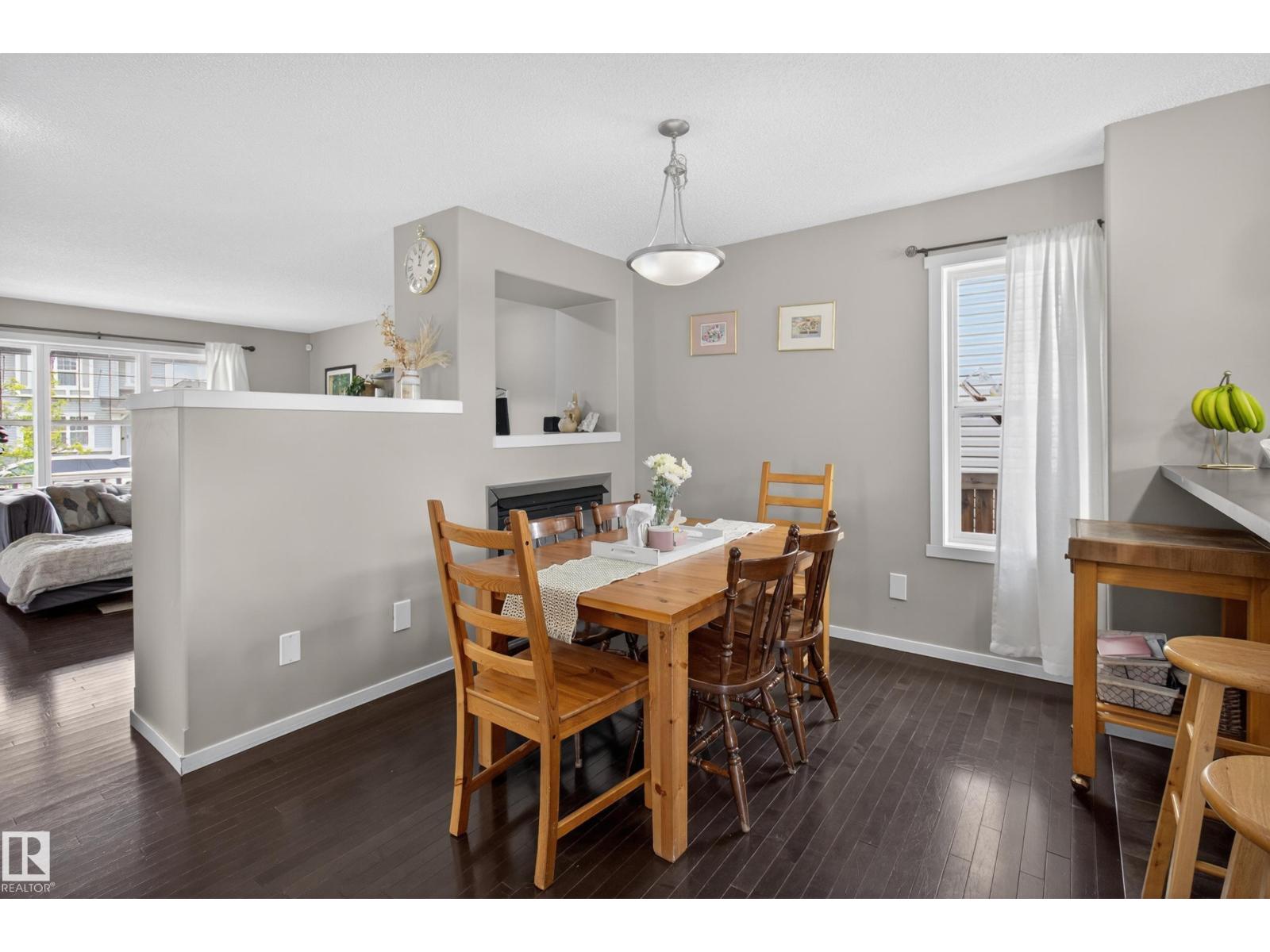 3611 12 St Nw Property Photo 9