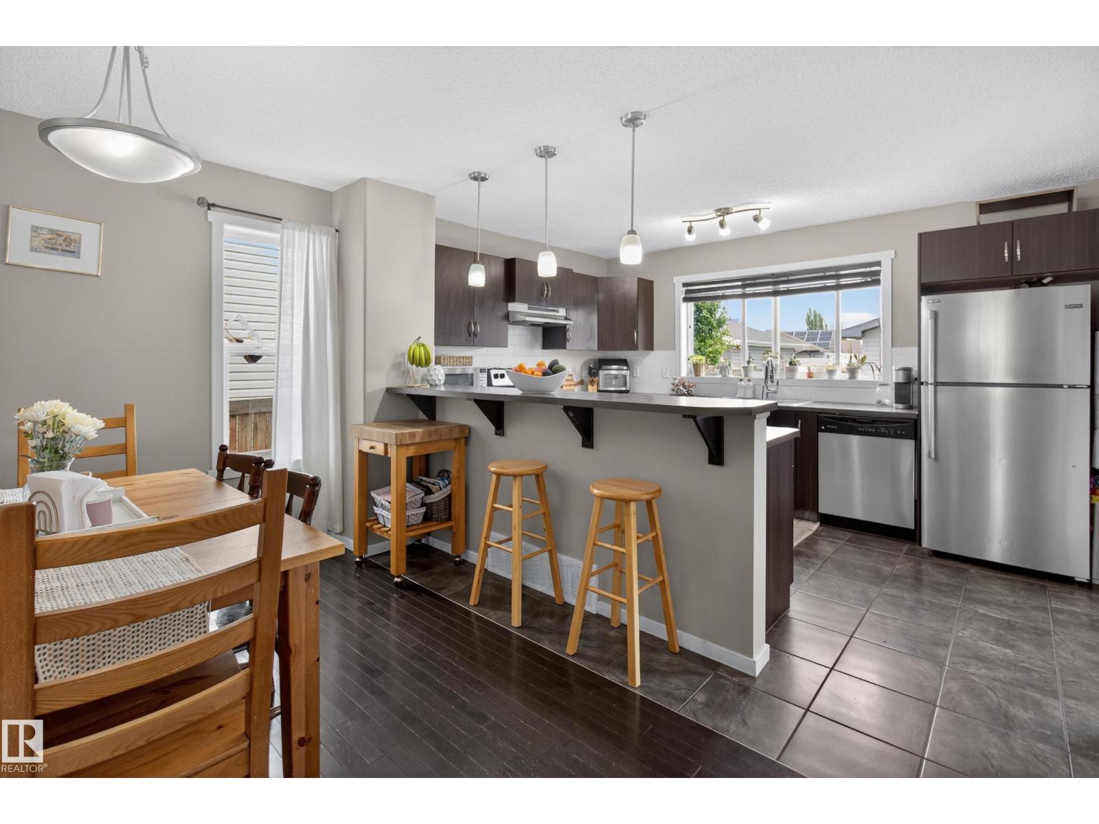 3611 12 St Nw Property Photo 10