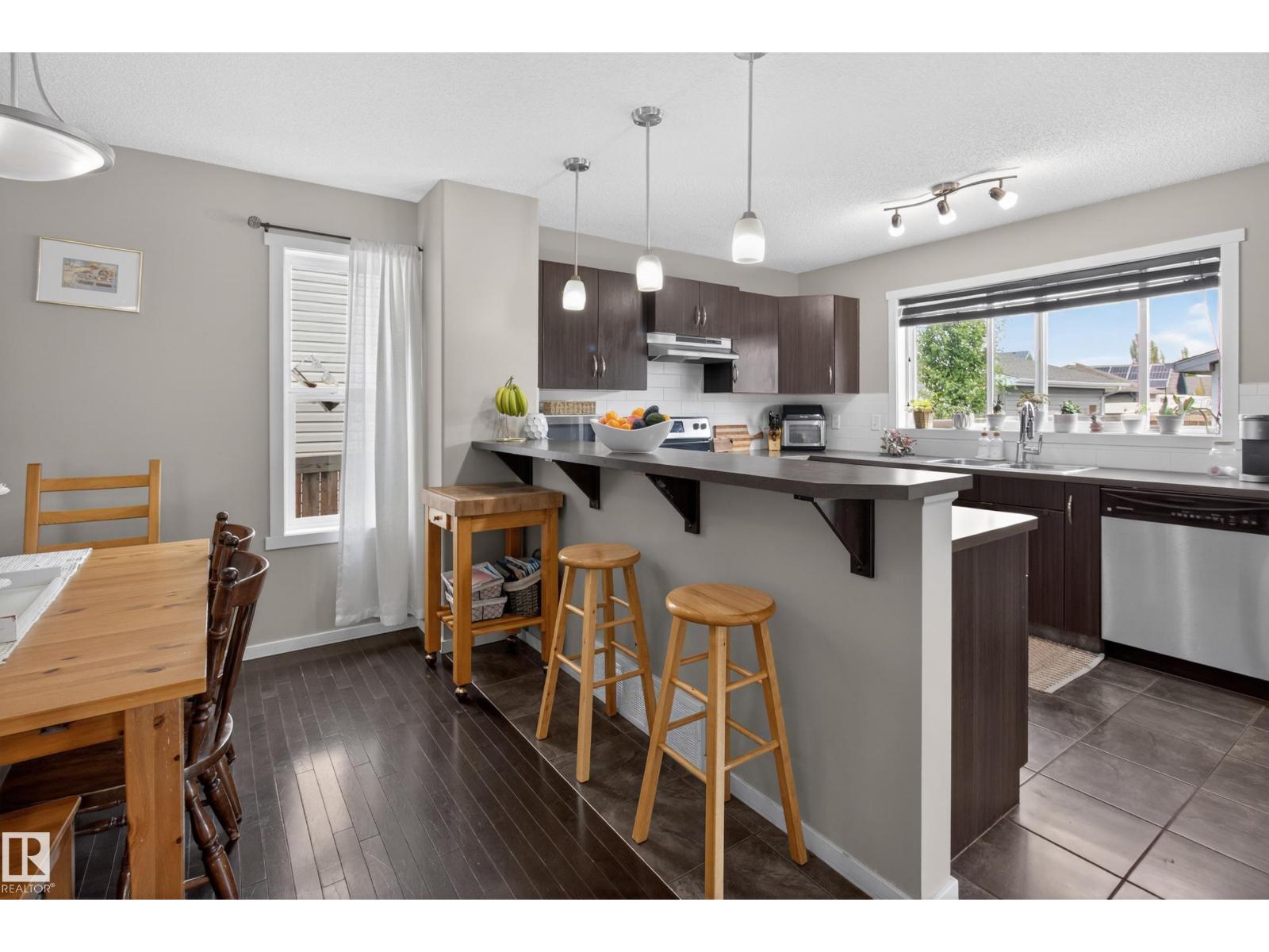 3611 12 St Nw Property Photo 11