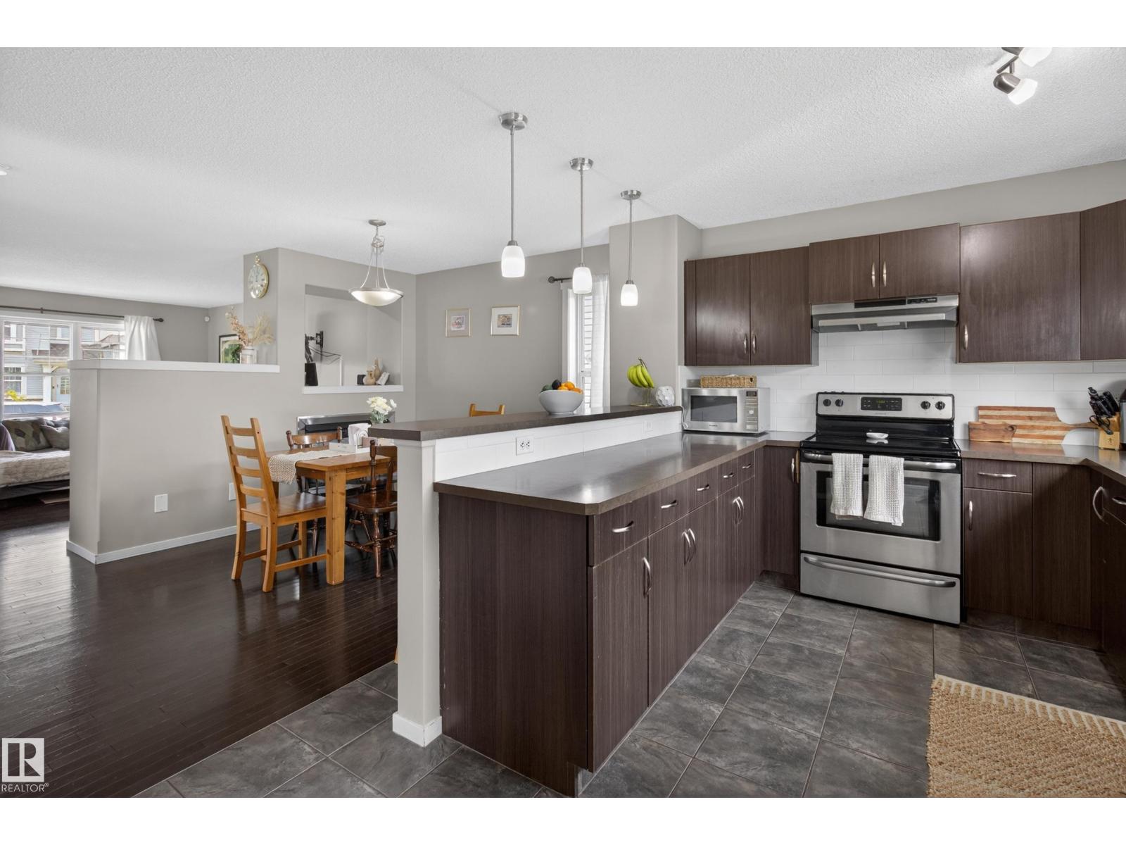 3611 12 St Nw Property Photo 15