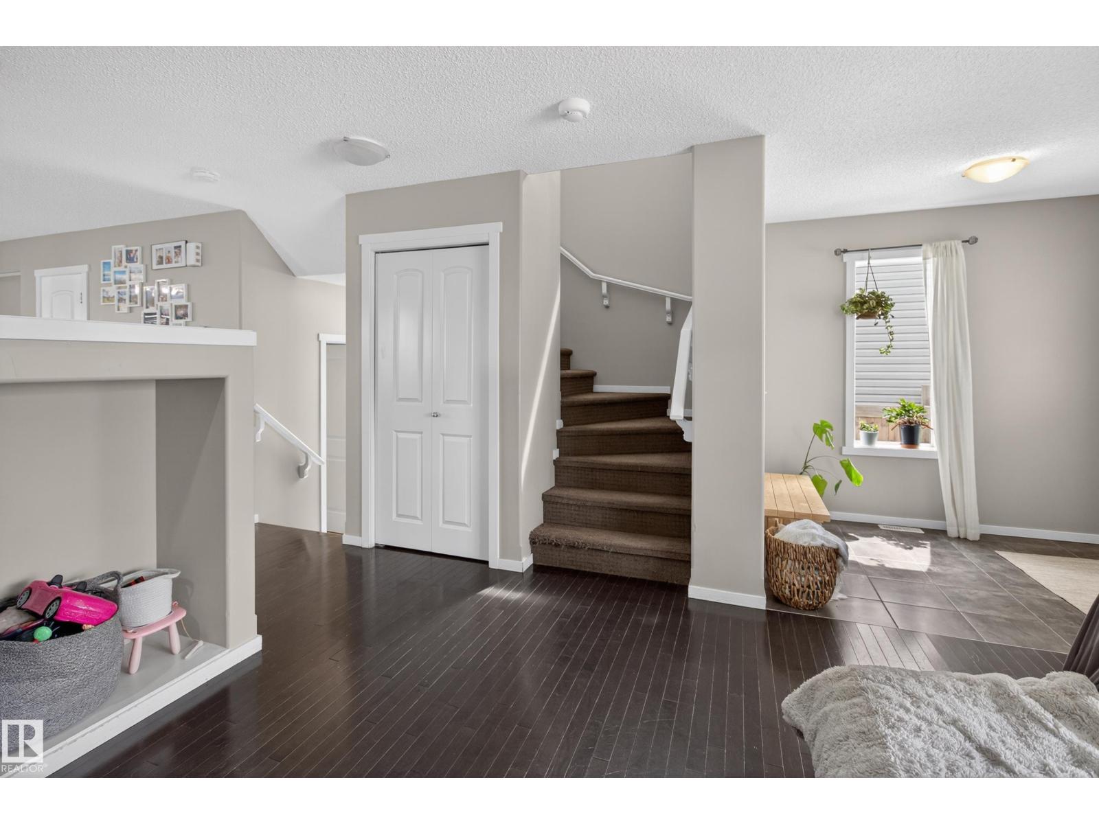 3611 12 St Nw Property Photo 17