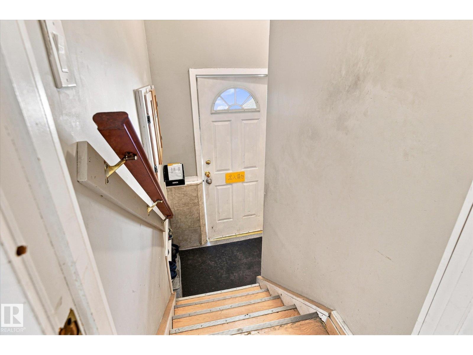 11008 109 St Nw Property Photo 29