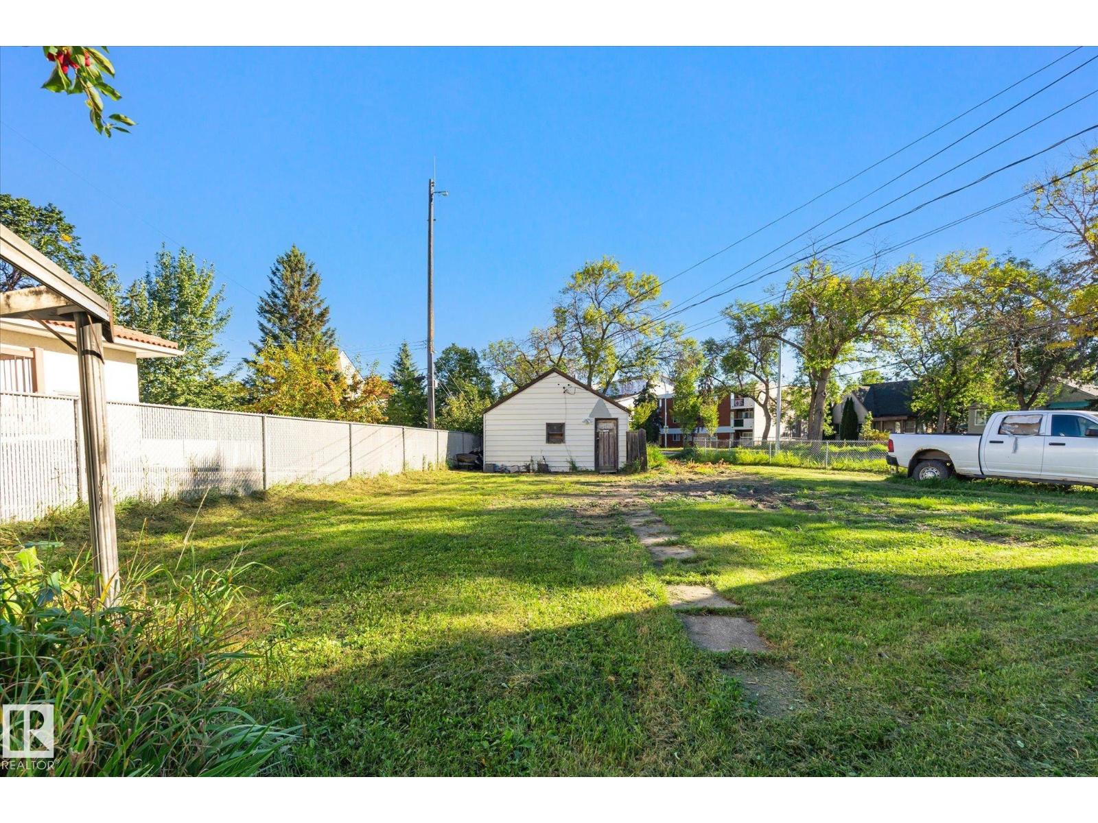 11008 109 St Nw Property Photo 41