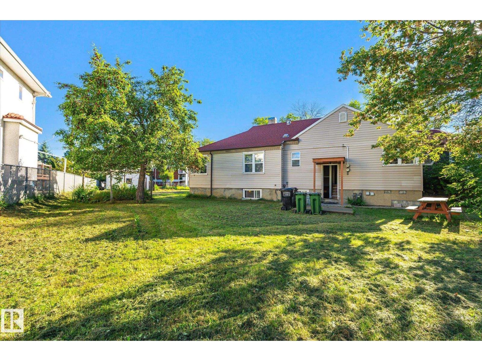 11008 109 St Nw Property Photo 43