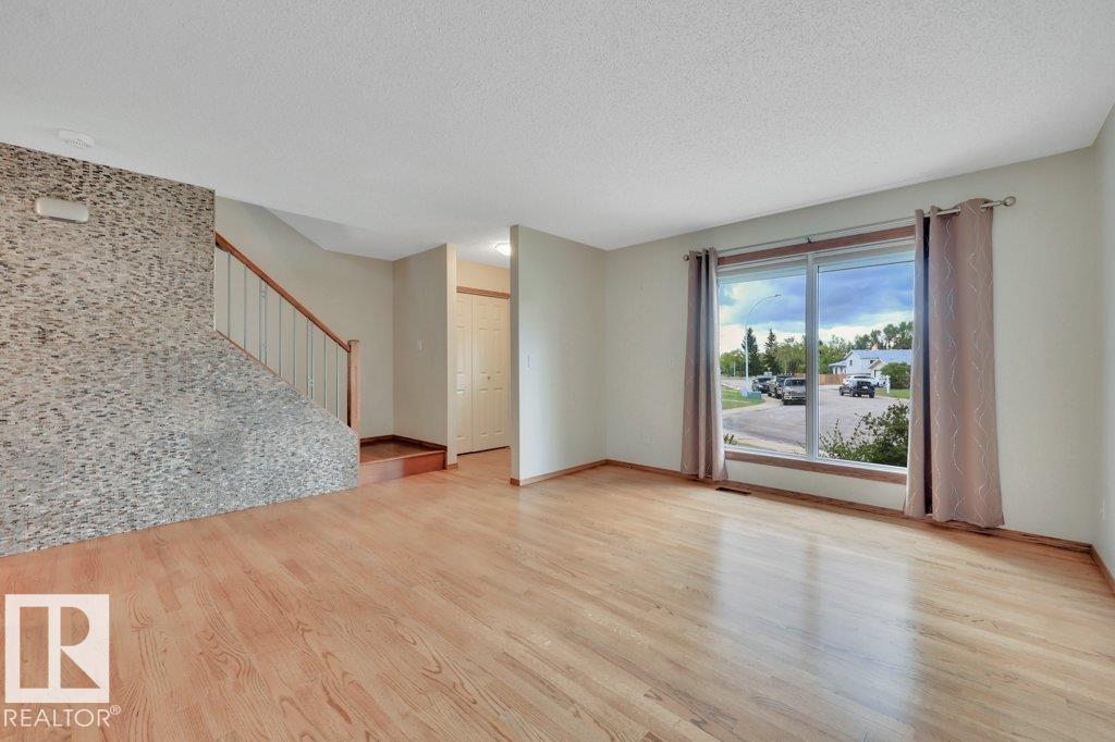 17927 92a St Nw Property Photo 8