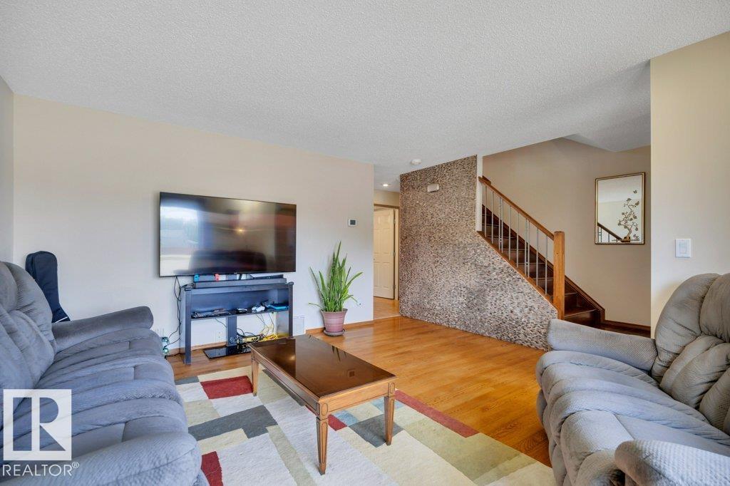17927 92a St Nw Property Photo 9