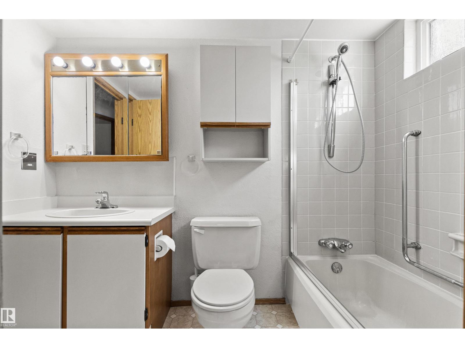 #301 9505 77 Av Nw Property Photo 23