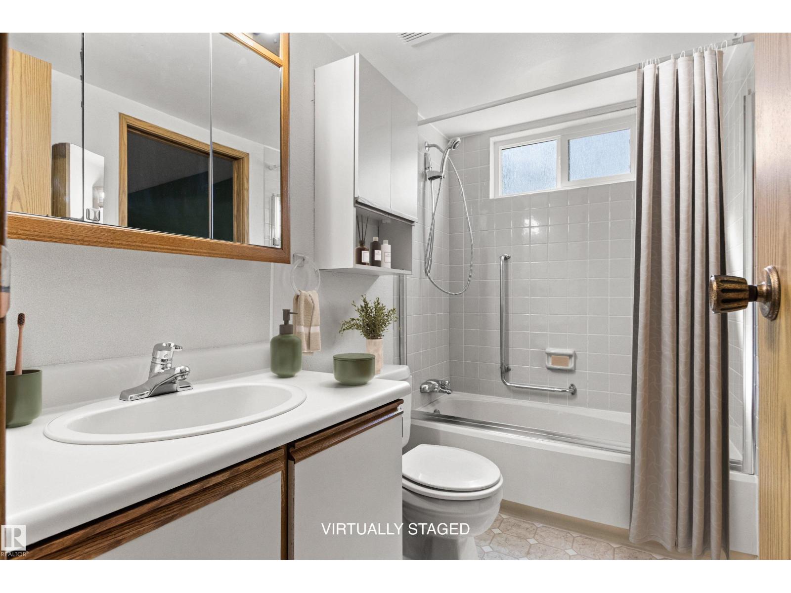 #301 9505 77 Av Nw Property Photo 26