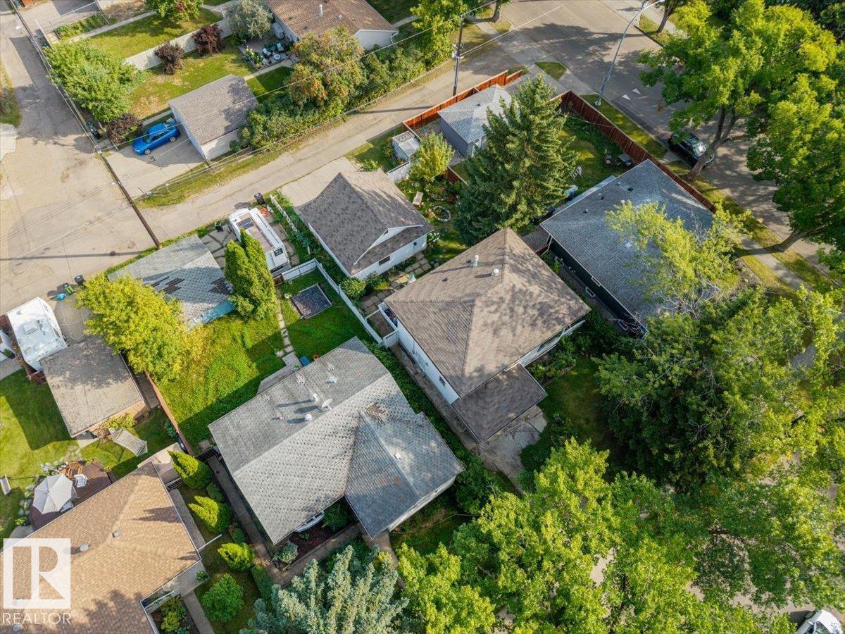 14608 93 Av Nw Nw Property Photo 8