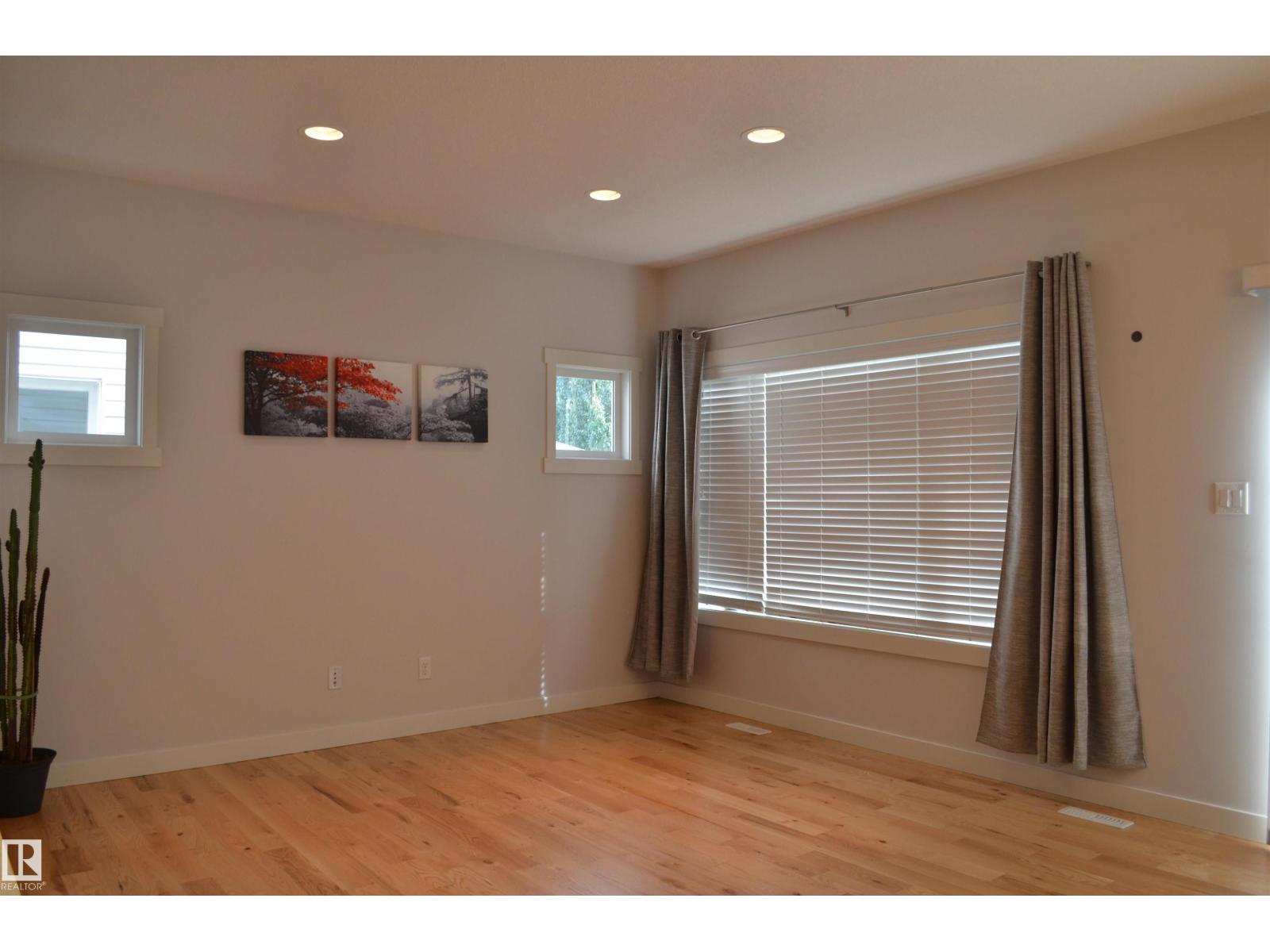20745 99a Av Nw Property Photo 4