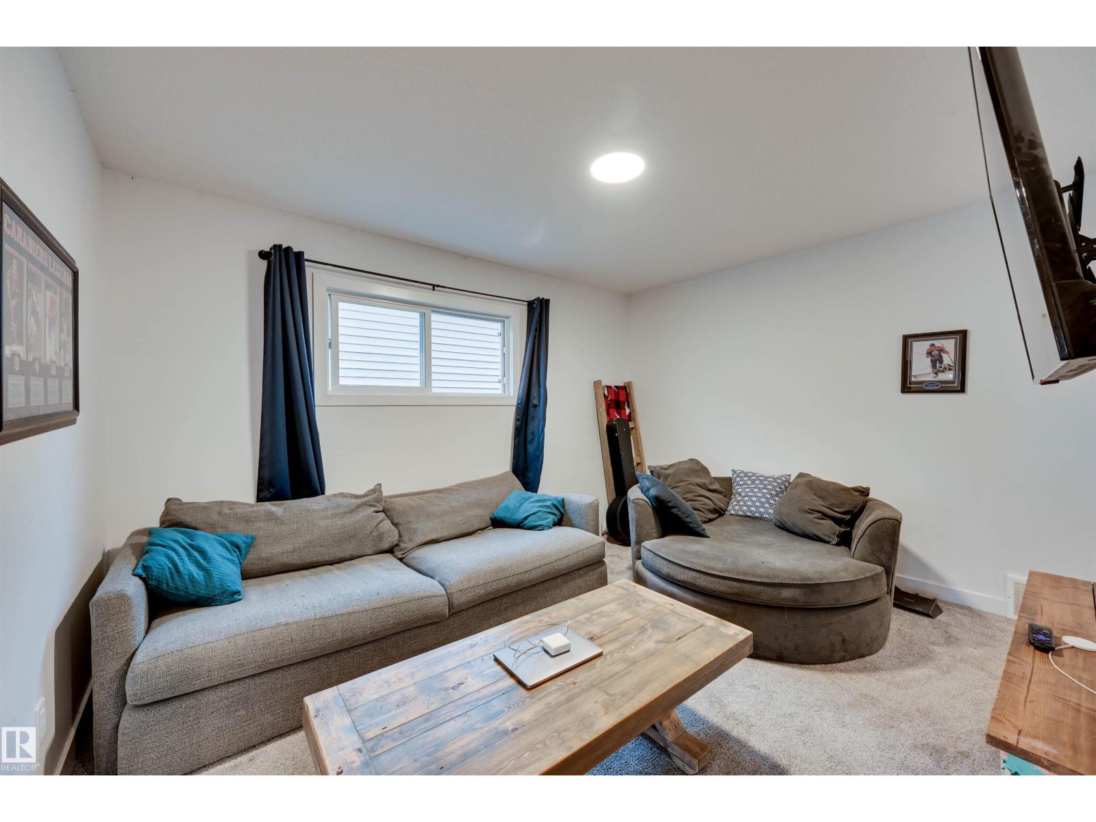 662 Astoria Wy Property Photo 20