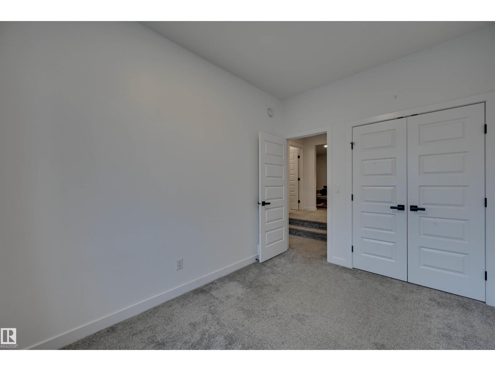 662 Astoria Wy Property Photo 26