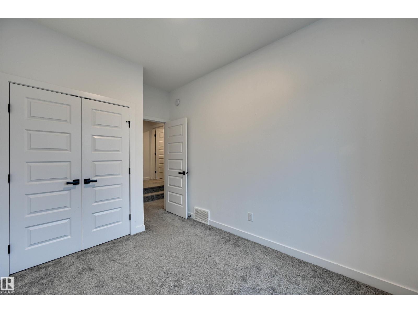 662 Astoria Wy Property Photo 28