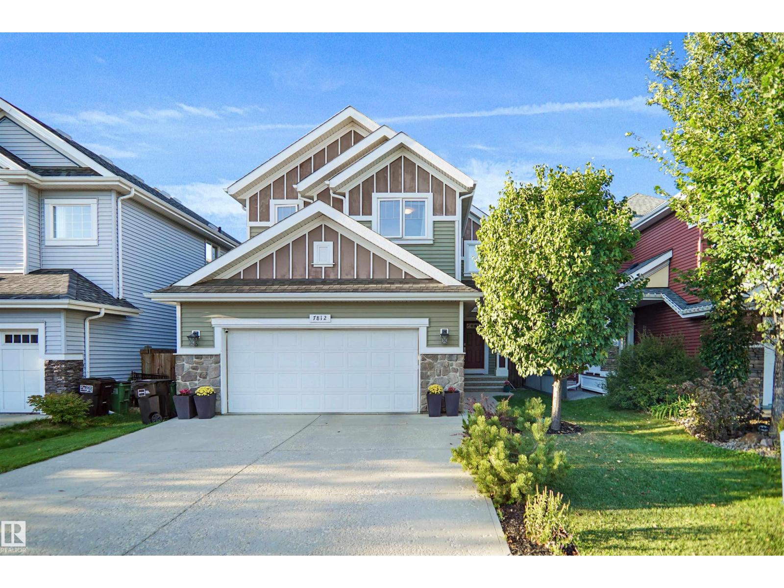 7812 18 Av Sw Property Photo 1