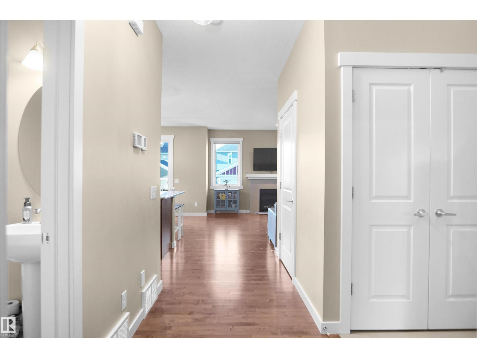7812 18 Av Sw Property Photo 5