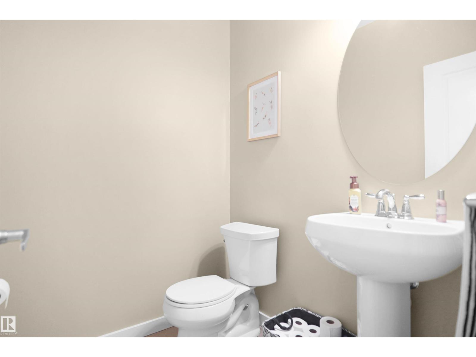 7812 18 Av Sw Property Photo 30