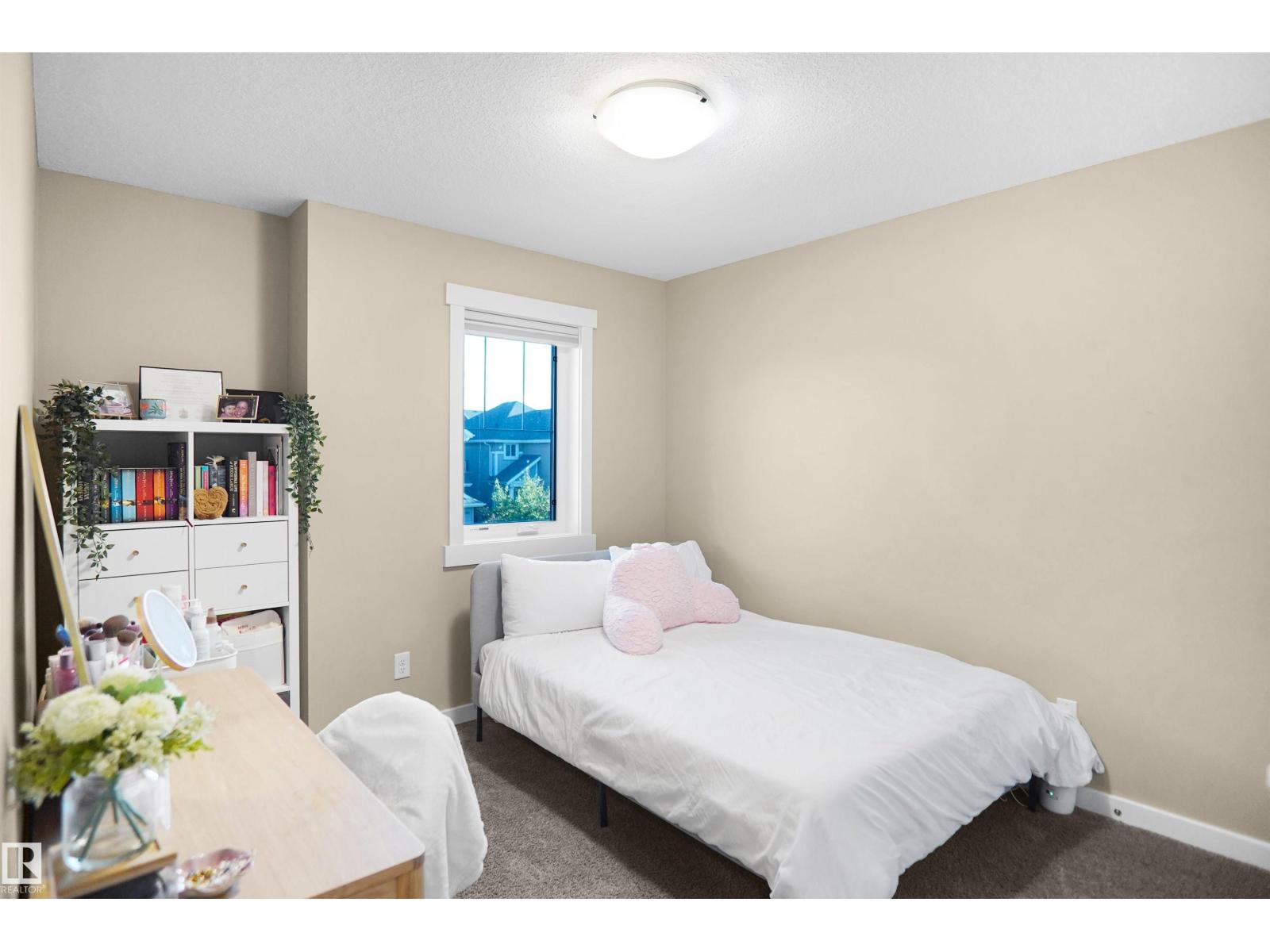 7812 18 Av Sw Property Photo 47