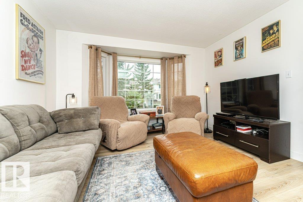 9787 176 St Nw Property Photo 5