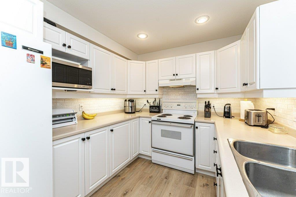 9787 176 St Nw Property Photo 13