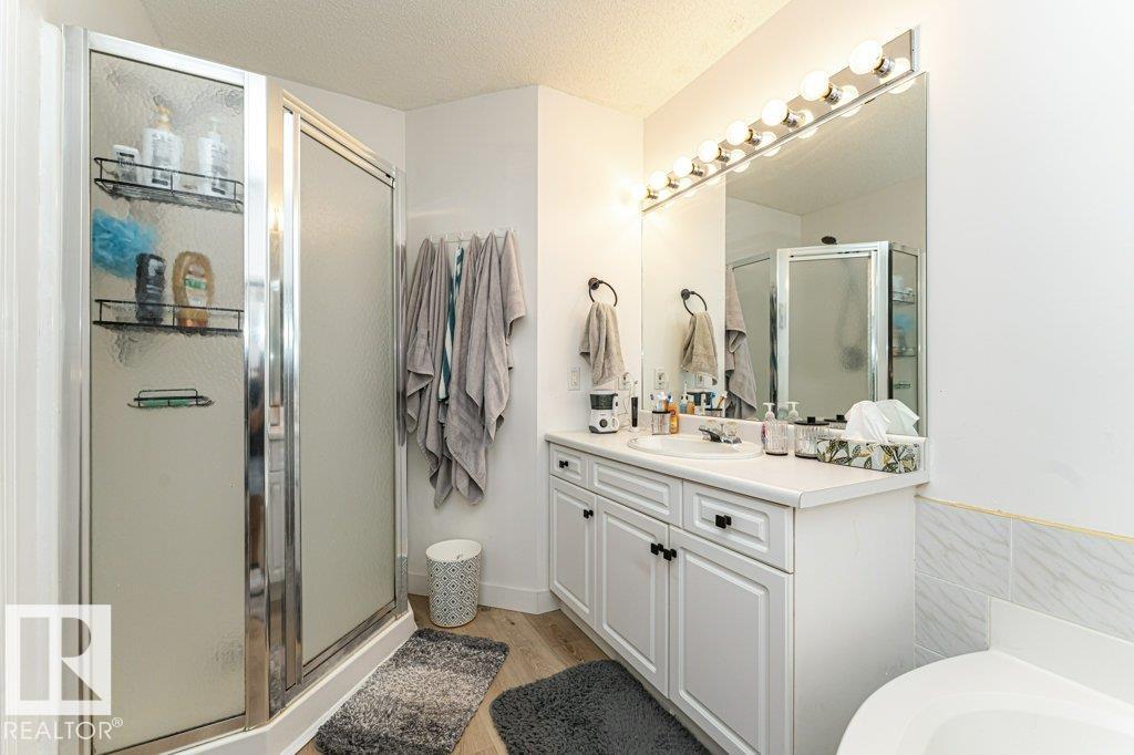 9787 176 St Nw Property Photo 27