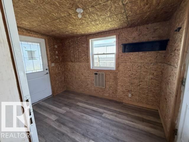4801 50 St Property Photo 14