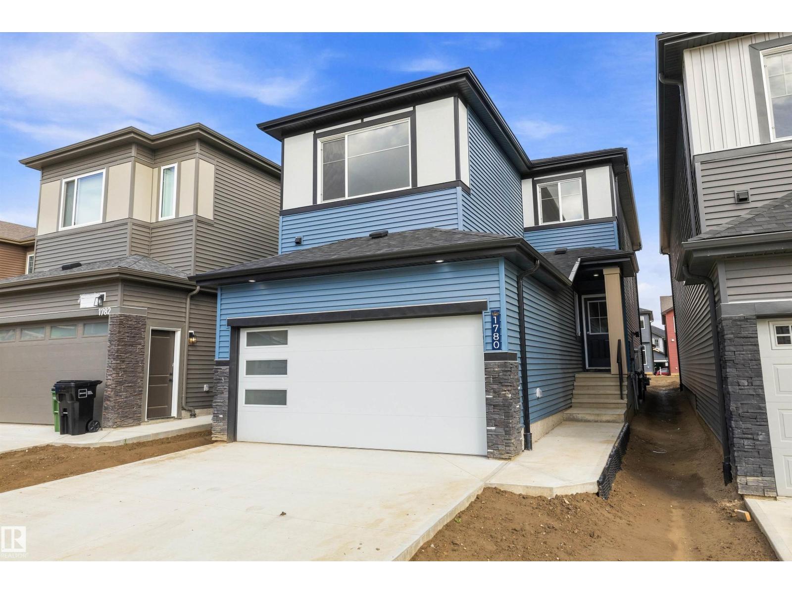 1780 Crossbill LO NW NW Property Photo 1
