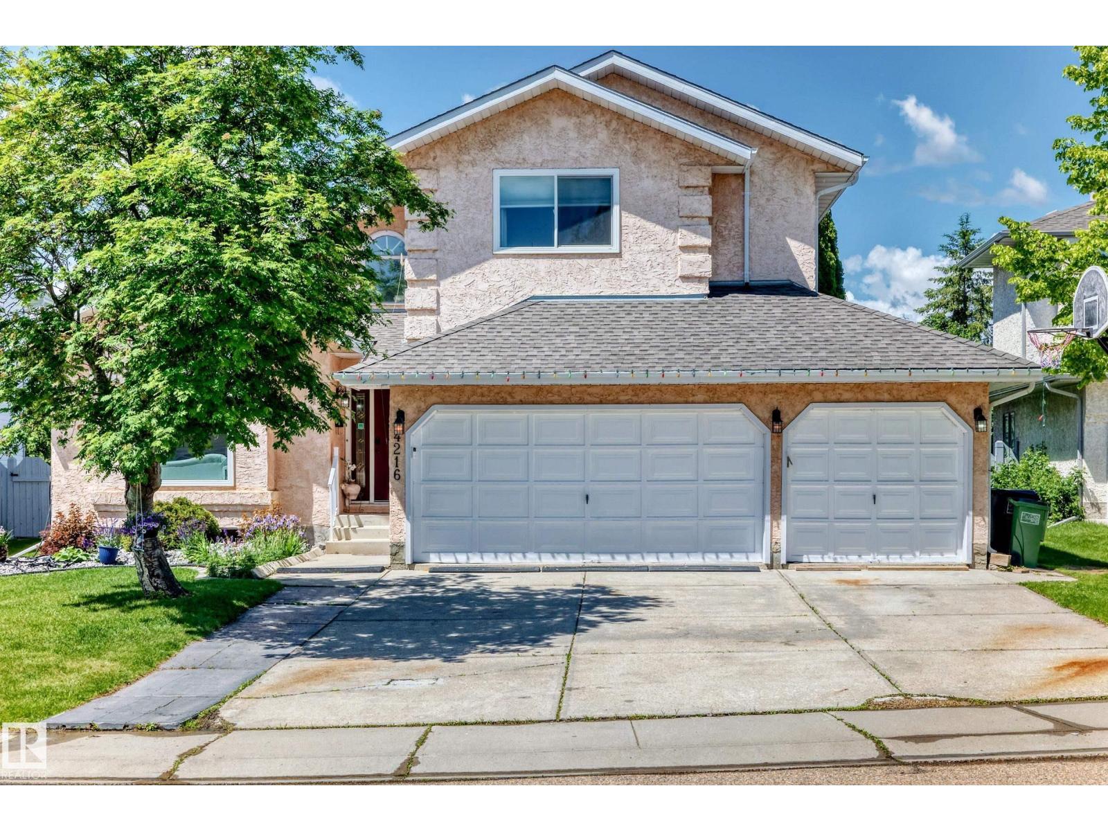 4216 47 ST NW Property Photo 1