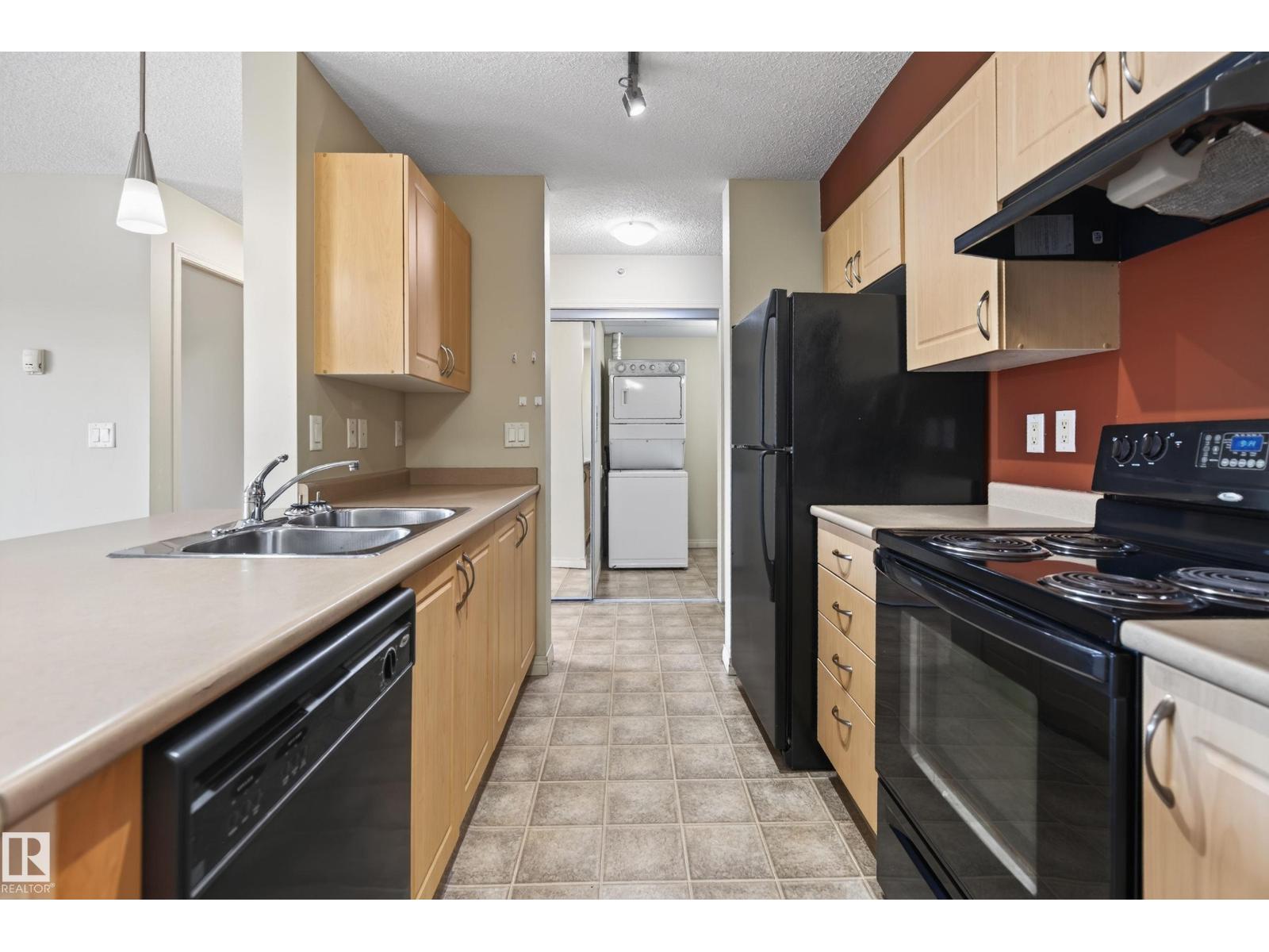 E4507703 Property Photo 3