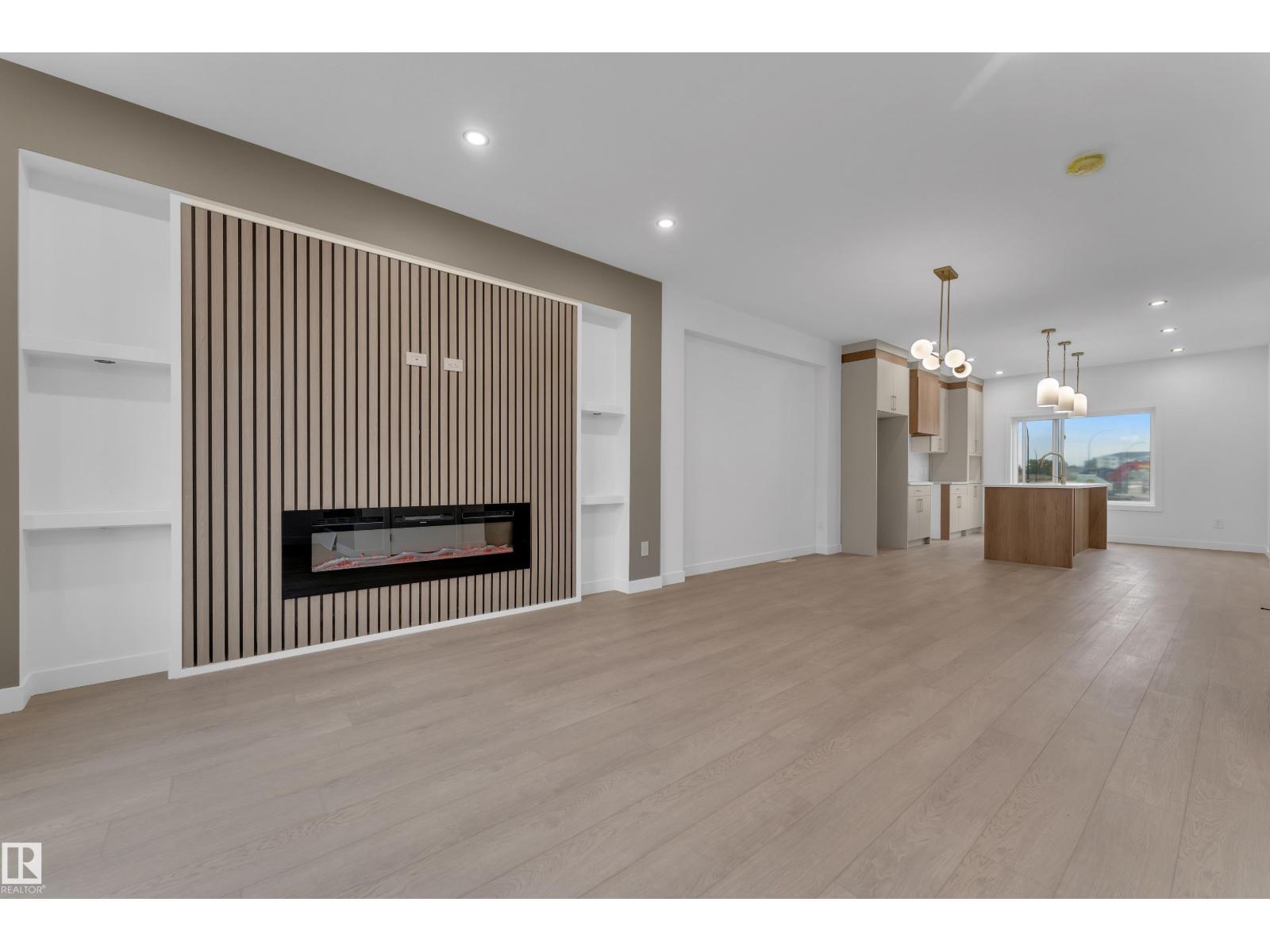 265 Falcon Cr Property Photo 5