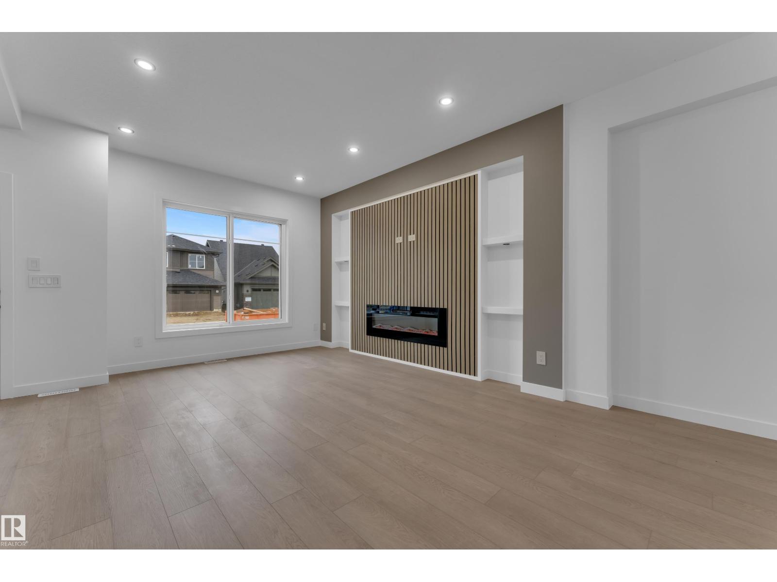 265 Falcon Cr Property Photo 6