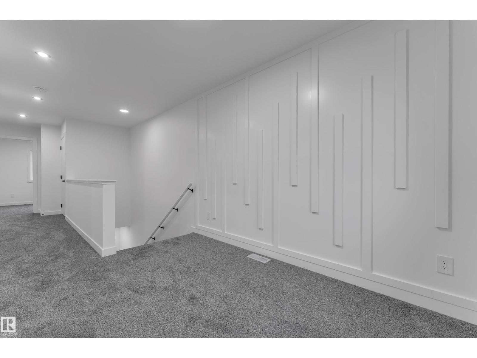 265 Falcon Cr Property Photo 16